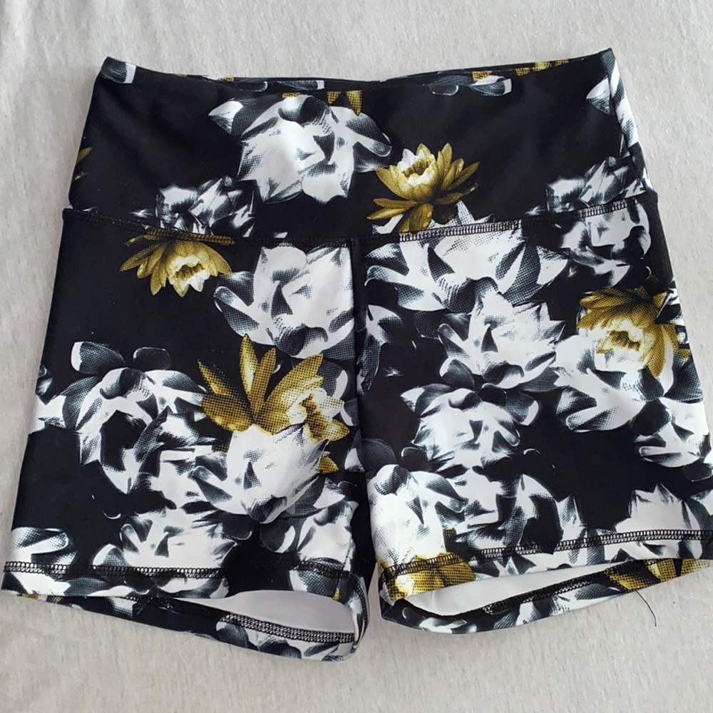 Balance Collection Shorts